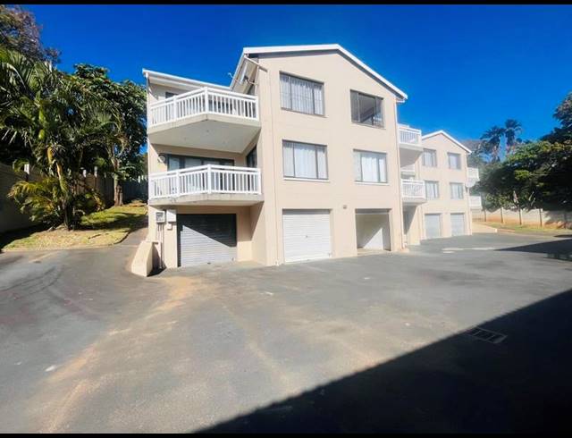 2 BEDROOM APARTMENT FOR SALE IN MARGATE BEACH